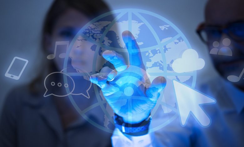 tendencias tecnológicas 2023, Liz Centoni, Cisco, IA responsable, ciberseguridad, seguridad en la nube, innovación tecnológica, pronósticos tecnológicos, predicciones tecnológicas, 2023, phishing, ransomware, Criptografía cuántica, OpenTelemetry, aplicaciones Edge Native, 4 tendencias tecnológicas que marcarán 2023