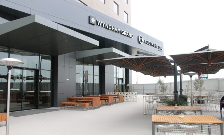 Wyndham Grand Costa del Sol Lima Airport, hotel cinco estrellas Lima, Jorge Chávez nuevo aeropuerto, hoteles de lujo Perú, turismo ejecutivo Perú, Paraka Barrio Gourmet, hotel dog friendly Perú, sostenibilidad hotelera, Costa del Sol Hoteles, infraestructura turística Perú